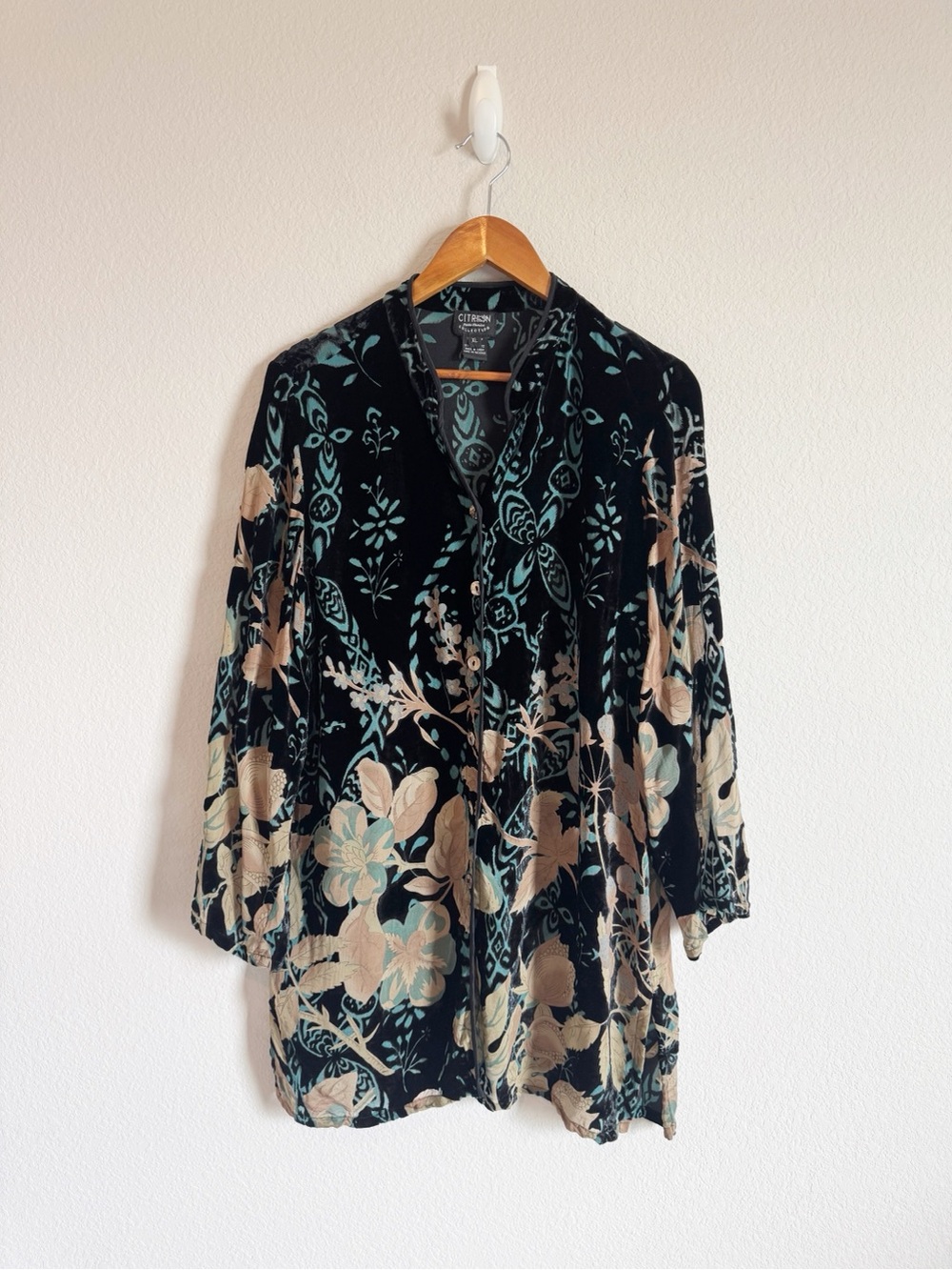 Citron Santa Monica Black Floral Velvet Burnout Button Down Tunic Top Size XL